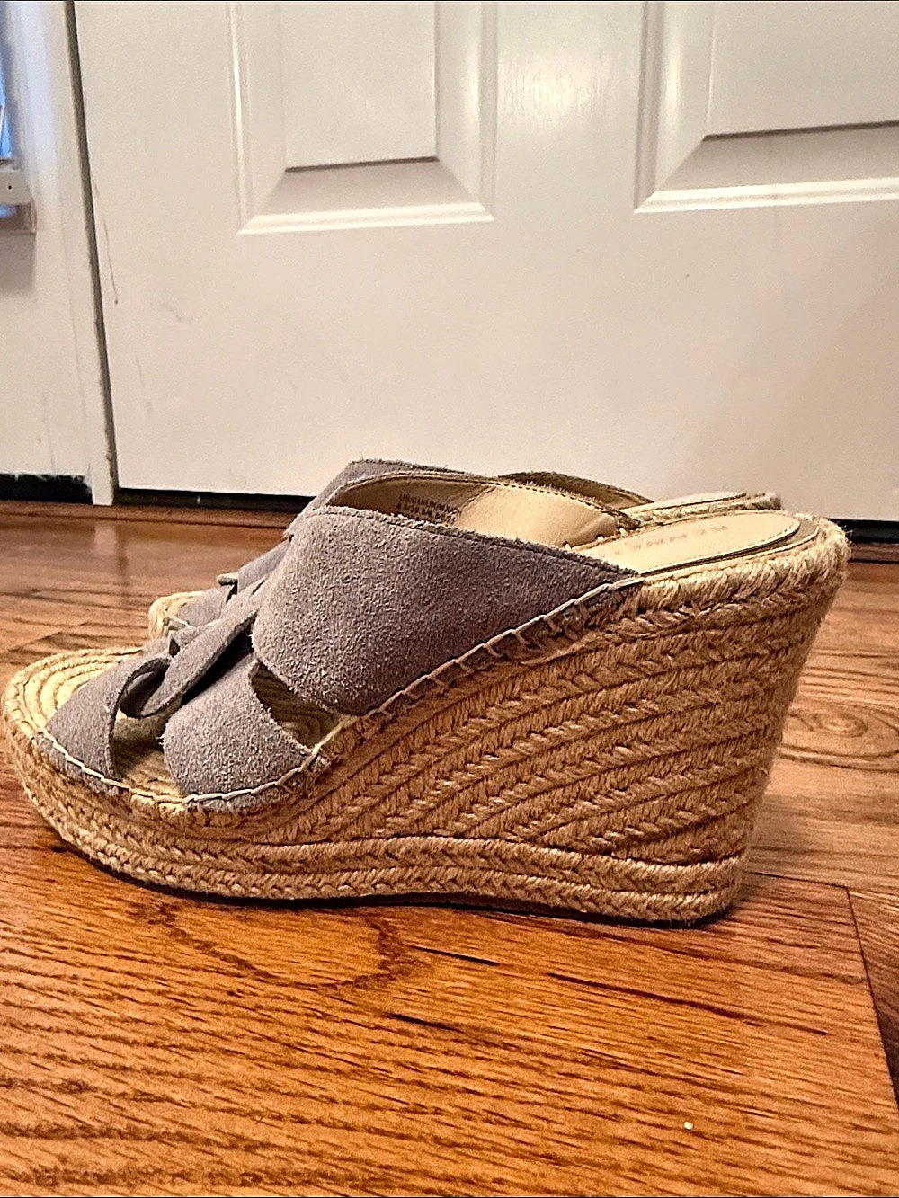 Kenneth Cole Olivia Swirl Mule Leather Wedge Mules Gray US 8.5 - Picture 3 of 8